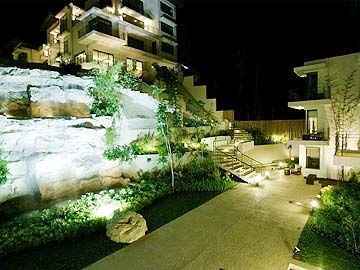 DISCOVERY SHORES1