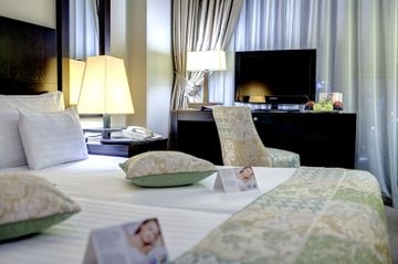 Golden Tulip Victoria3