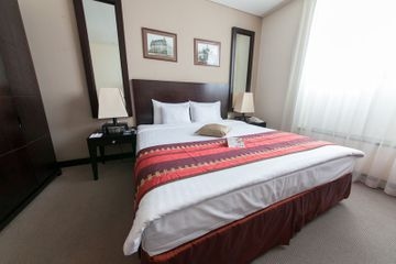 Golden Tulip Victoria2