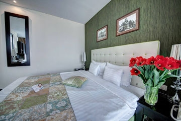 Golden Tulip Victoria1