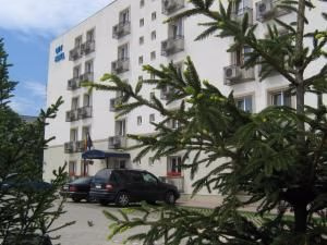 City Hotel0