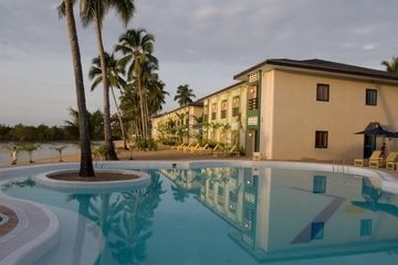 MICROTEL INN & SUITES BY WYNDH2