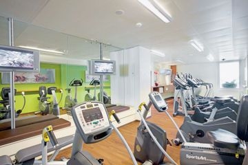 Movenpick Hotel Zurich Airport2