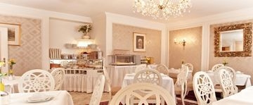 Hotel Savoy1