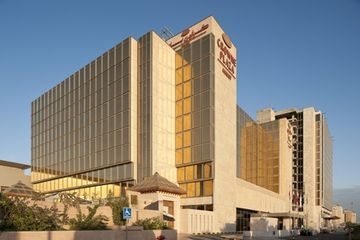 Crowne Plaza0