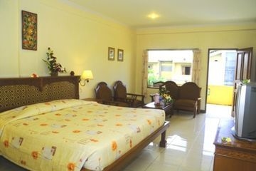 เมลาสติ บีช (Melasti Beach Resort & Spa)1
