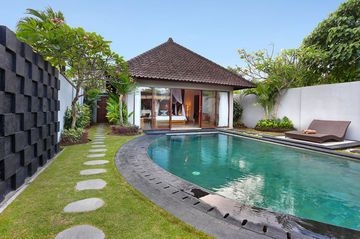 คุนตี วิลล่า (Kunti Villas)2