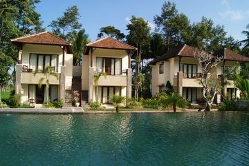 บานุสวารี รีสอร์ท แอนด์ สปา (Bhanuswari Resort & Spa)0