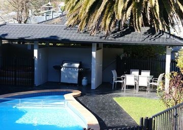 Quality Leisure Lodge1