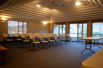 Quality Leisure Lodge3