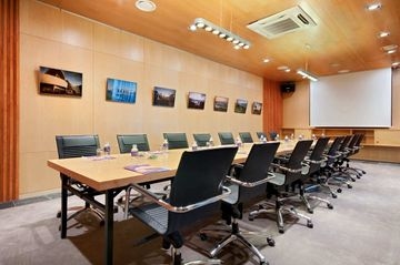 HILTON NAMHAE GOLF AND SPA RES2