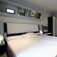 Petit Palace Arenal2