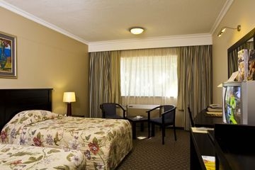 Safari Hotel4