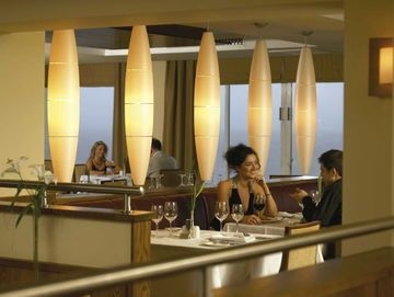 Redcastle Oceanfront Golf & Spa Hotel4