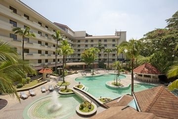 Holiday Inn Clark Field4