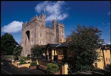 CLARE INN1