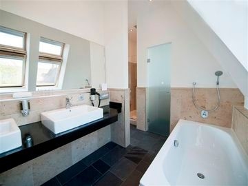 Qube apartments4