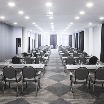 Movenpick Stuttgart Airport &2