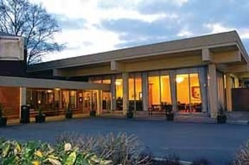 Quality Hotel & Leisure Centre0
