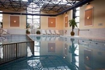 Quality Hotel & Leisure Centre3