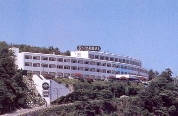นักซาน บีช โฮเต็ล (Naksan Beach Hotel)1