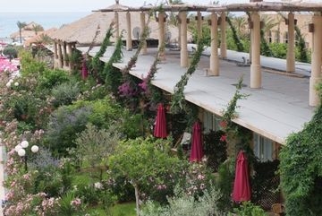 E L'Hotel1