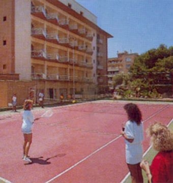 Ayron Park1