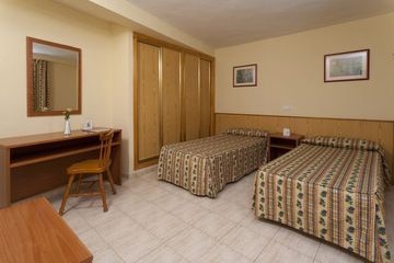 Avenida Apartments2