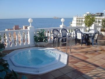 Avenida Hotel1