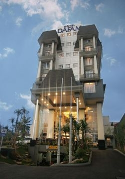 Dafam Hotel0