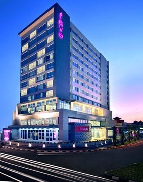 Favehotel Solo Baru1