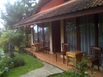 The Village Bumi Kadamaian0