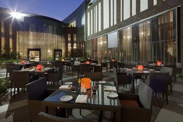 Crowne Plaza3