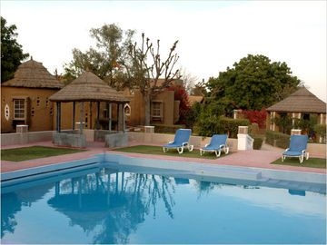 Desert Resort3