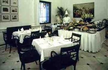 OBEROI MAIDENS4