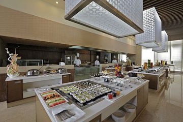 Radisson Blu Hotel Greater Noida1