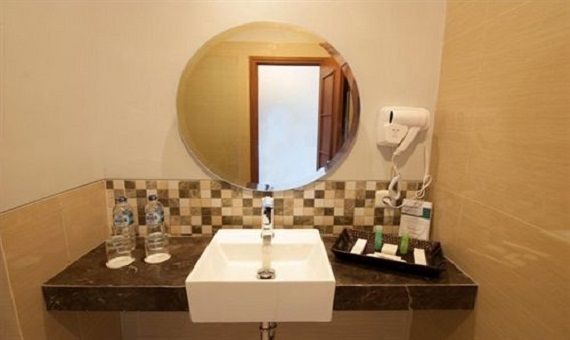 Lorin New Kuta Hotel4