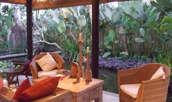 วิลล่าปูรีดาร์มาอากุง (Villa Puri Darma Agung)2