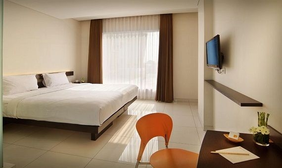 V Hotel & Residence0
