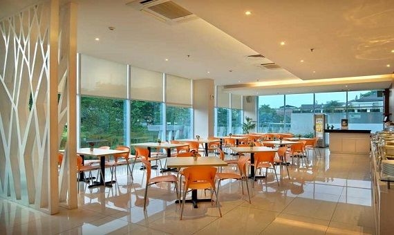 V Hotel & Residence4
