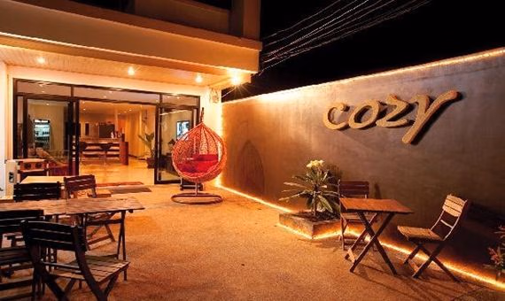 Cozy Guest House0