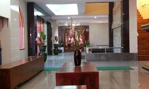 Crown Prince Hotel3