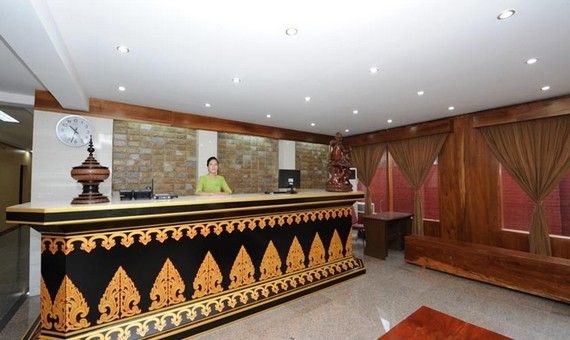 Crown Prince Hotel2