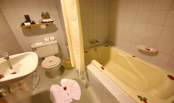 Paramount Inle Resort2