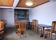 Honey Pine Hotel4