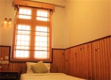 Honey Pine Hotel1
