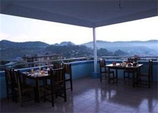 Pine Breeze Hotel0