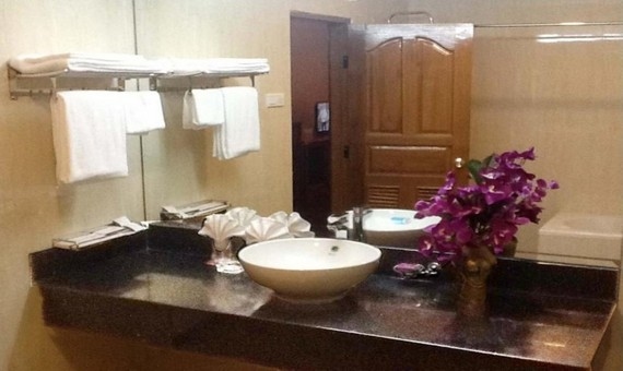 Excel Capital Hotel3