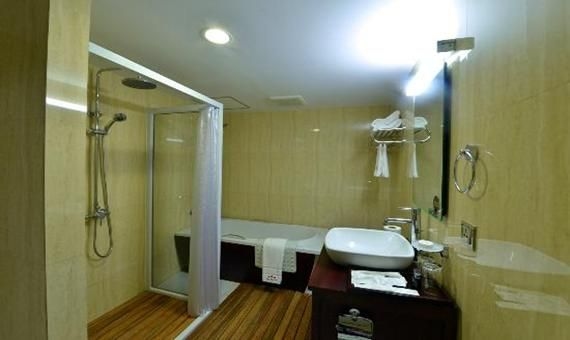 Cherry Hills Hotel1