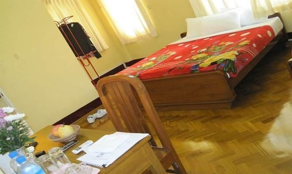 Golden Guest Inn3